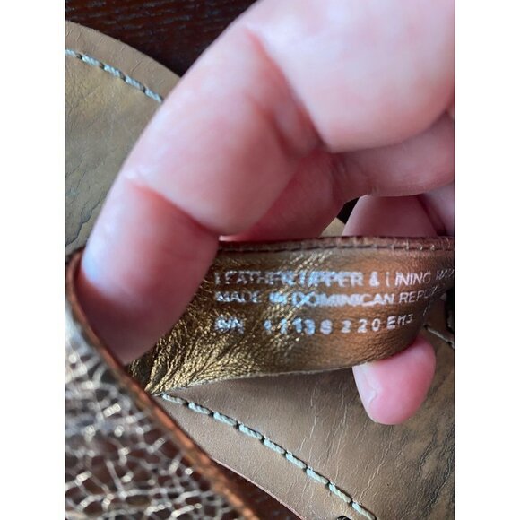 Tory Burch Women's Gold Thora Thong Flat Casual Sandals - 6 1/2 M - Picture 8 of 13